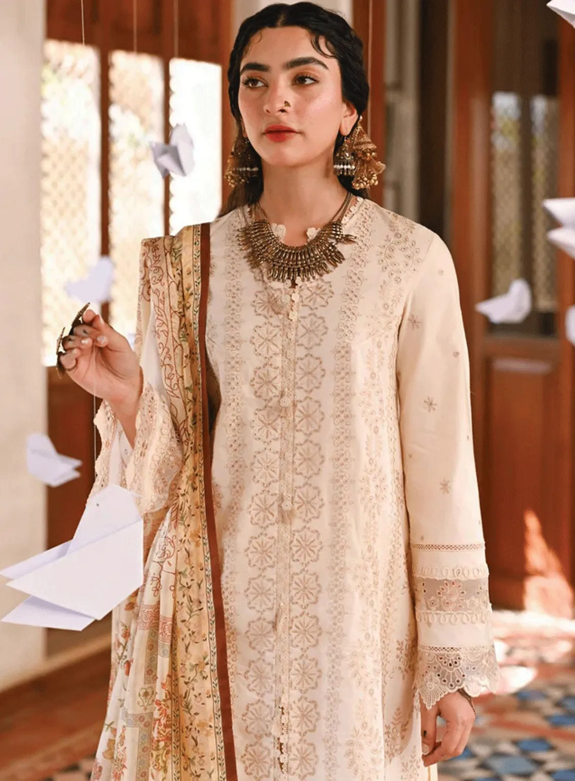 Menakumare By Aabyaan Embroidered Schiffli Unstitched 3 Piece Suit - ABY23E AE-04 NARGIS