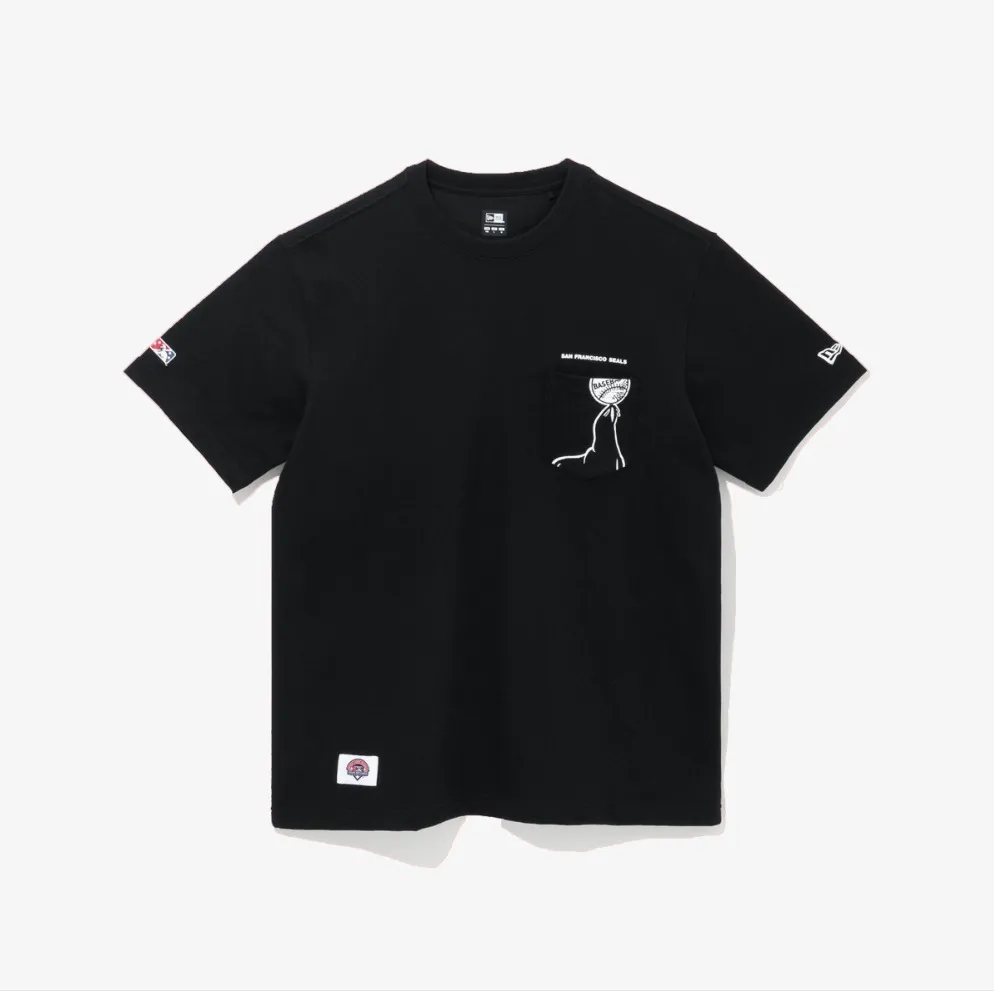 New Era  |Unisex Logo T-Shirts