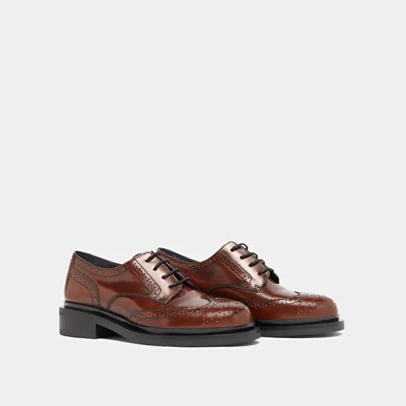 Openwork Derbies in brown glazed leather