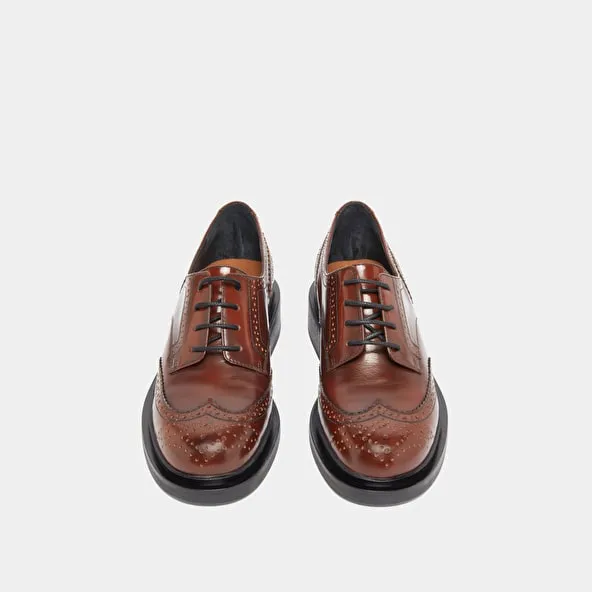 Openwork Derbies in brown glazed leather