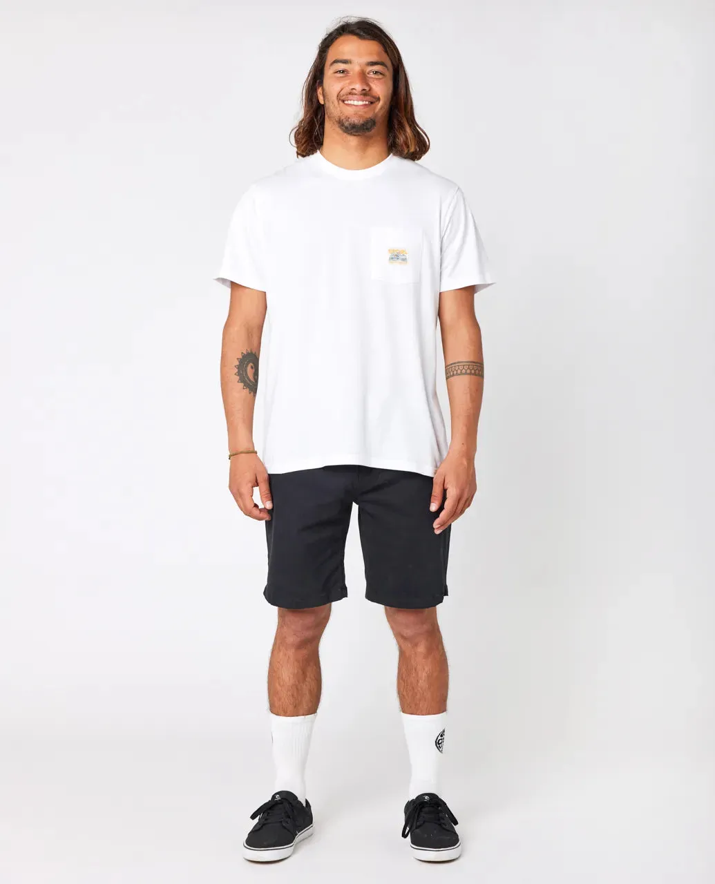 RIPCURL SURF PARADISE BADGE TEE - WHITE