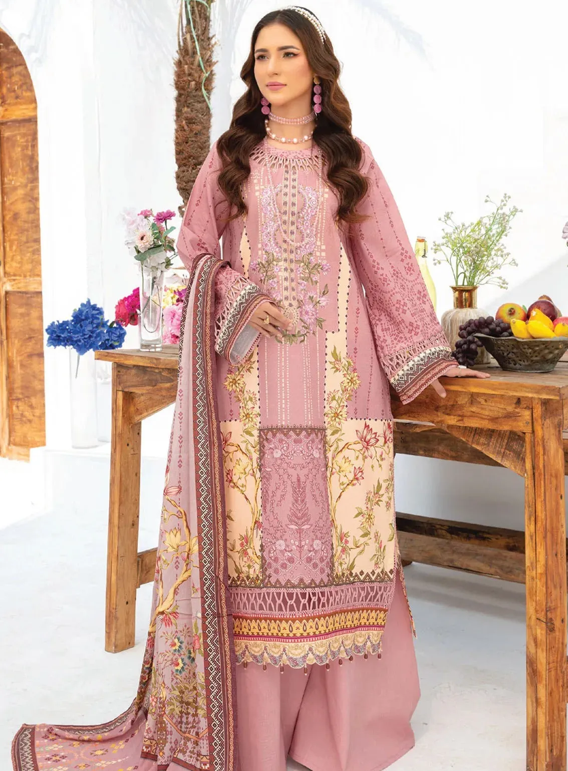 Saira Bano By Humdum Embroidered Lawn 3 Piece Unstitched Suit HD24S D-01