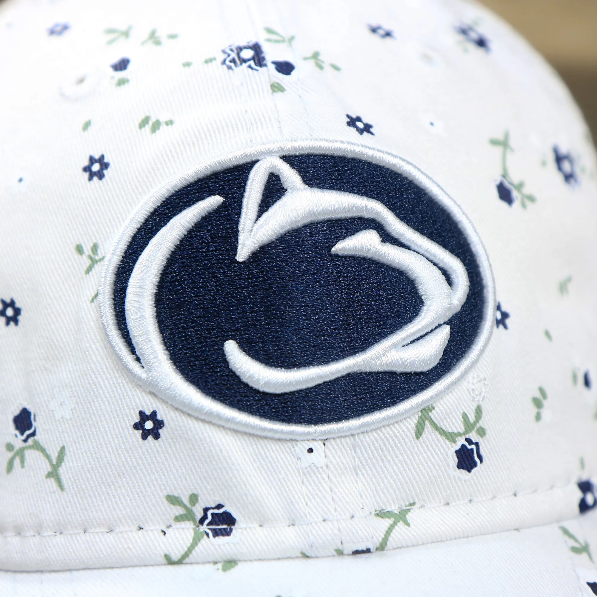 Women’s Penn State Nittany Lions All Over Micro Floral Print 9Twenty Dad hat | White 9Twenty Hat